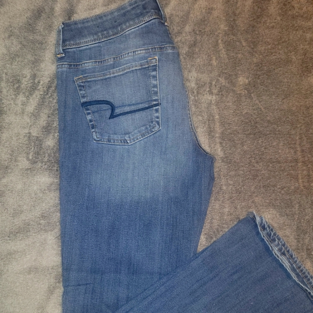 American eagle kick boot jeans